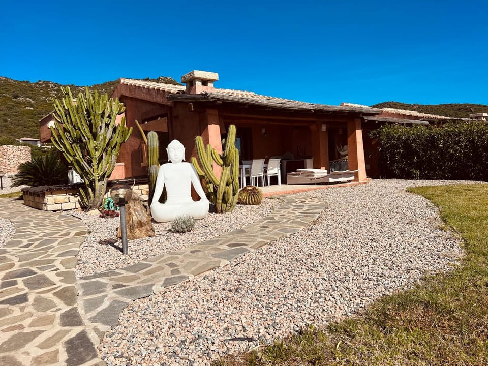 Property building, Garden