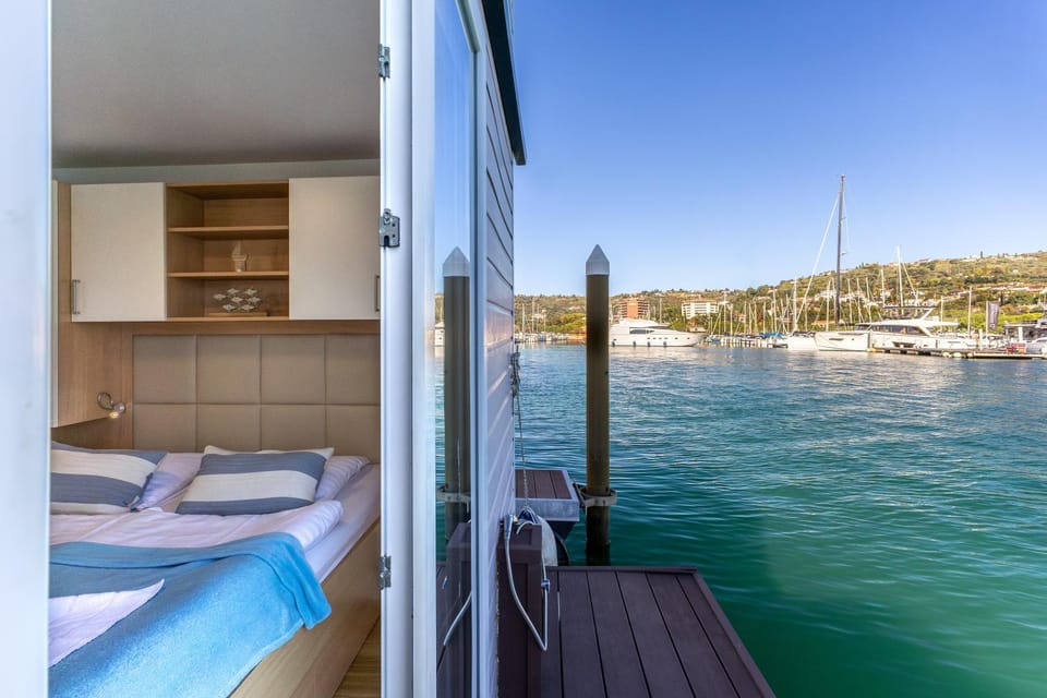 View (from property/room), Bedroom, Sea view