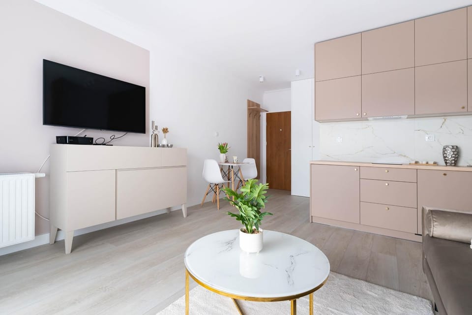 TV and multimedia, Kitchen or kitchenette, Seating area