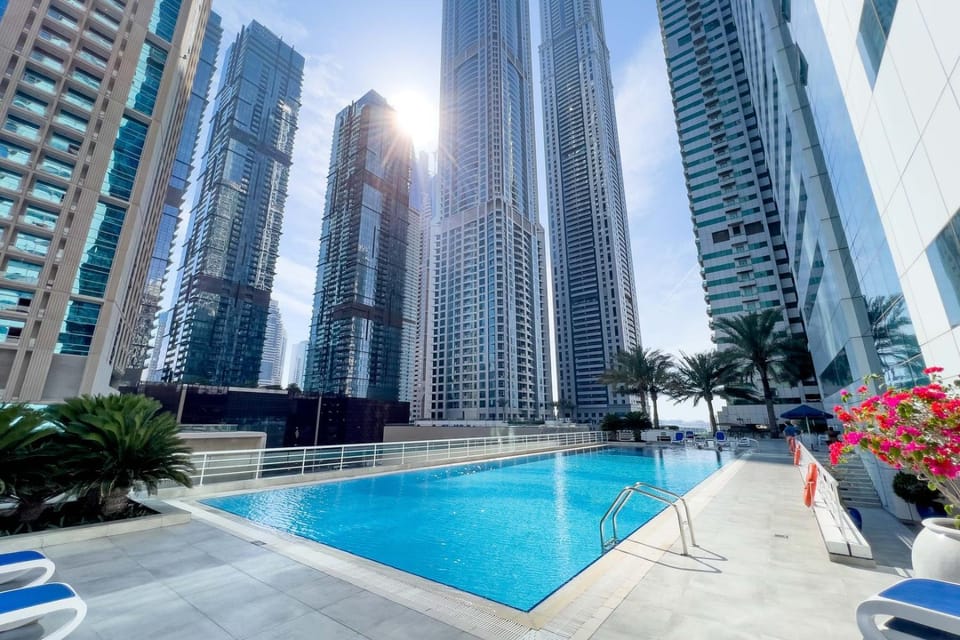 Property building, Swimming pool, Swimming pool