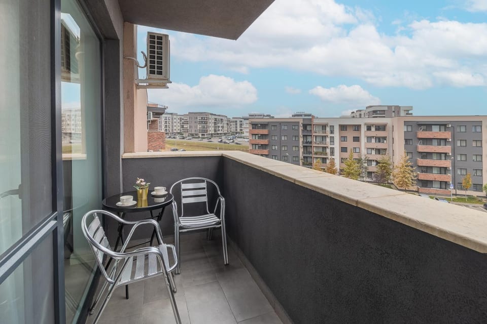 Day, View (from property/room), Balcony/Terrace, City view