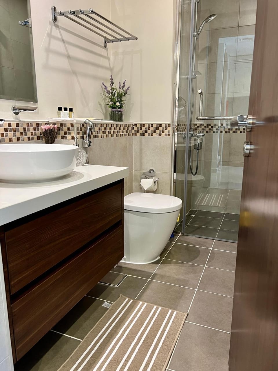 Shower, Toilet, Bathroom