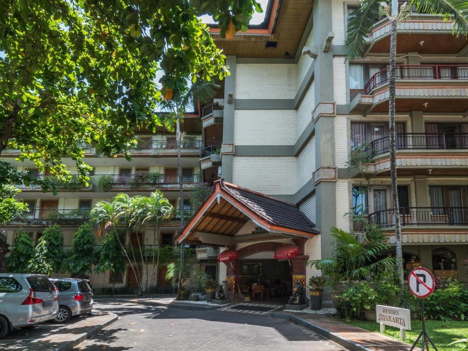 Property building, Day, Location, Quiet street view, Parking