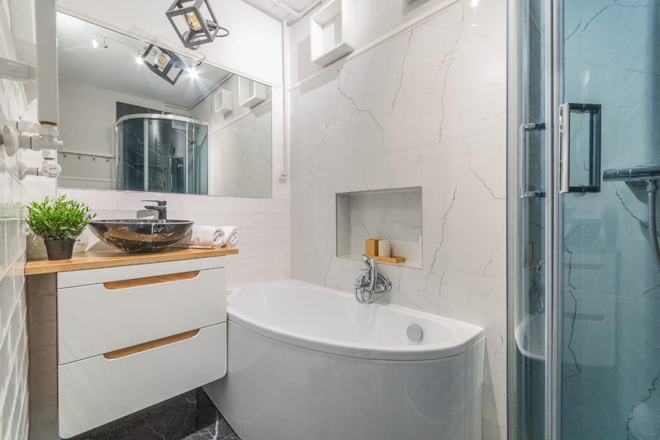 Shower, Bathroom, Bath, towels