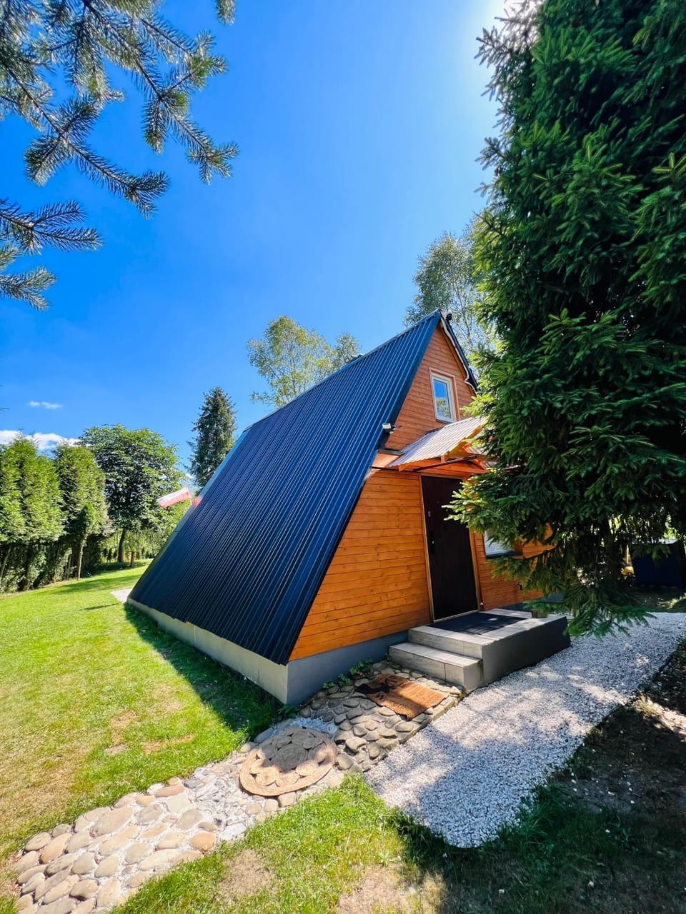 Property building, Natural landscape, Garden