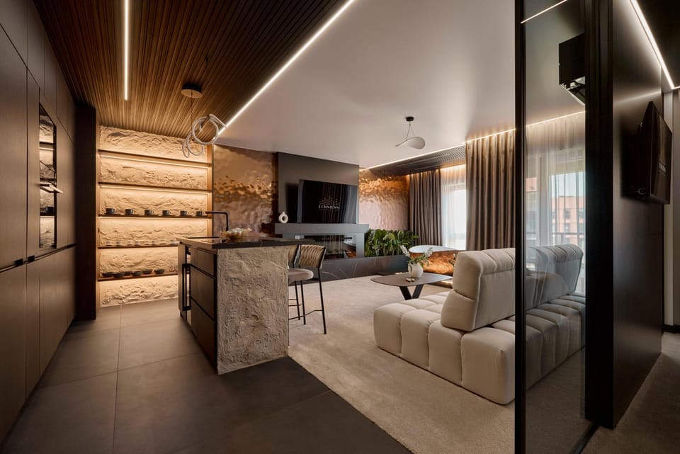 TV and multimedia, Kitchen or kitchenette, Living room, Seating area, Dining area