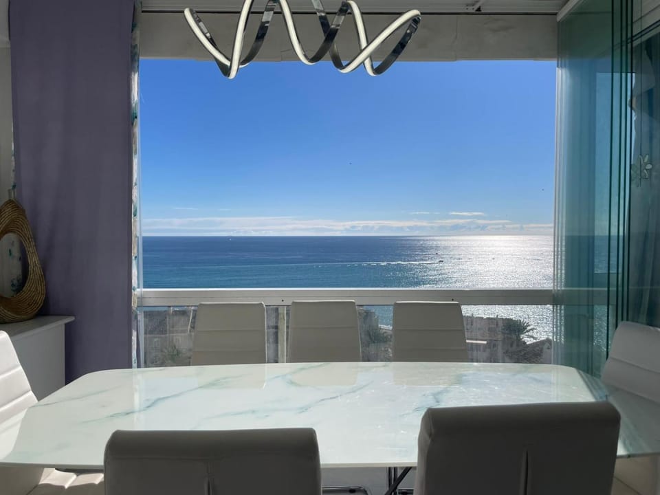 View (from property/room), Dining area, Sea view