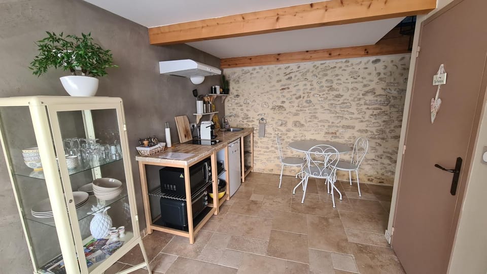 Toilet, Coffee/tea facilities, minibar, pet friendly, stove, kitchen