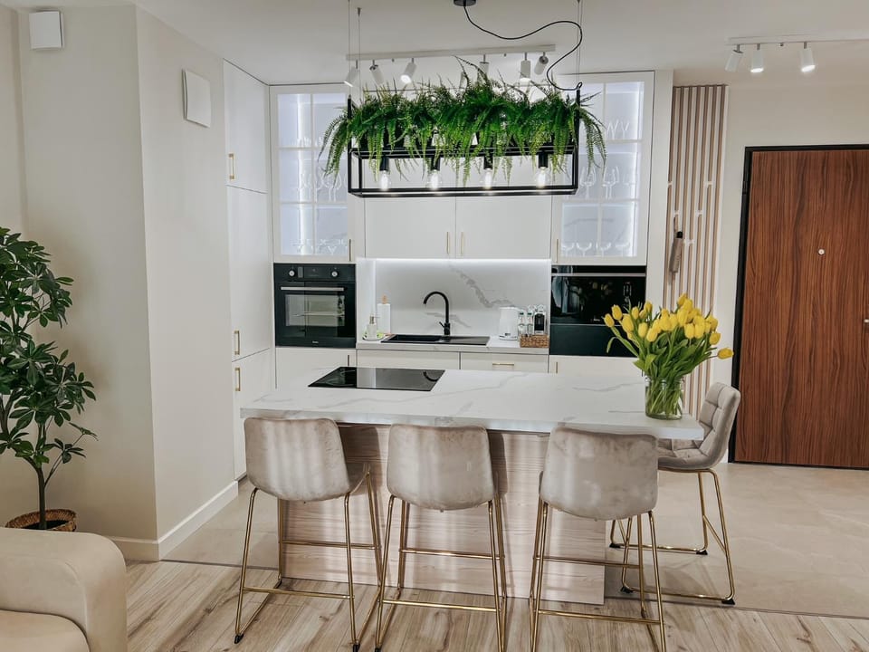 Kitchen or kitchenette, Dining area, minibar, pet friendly, stove