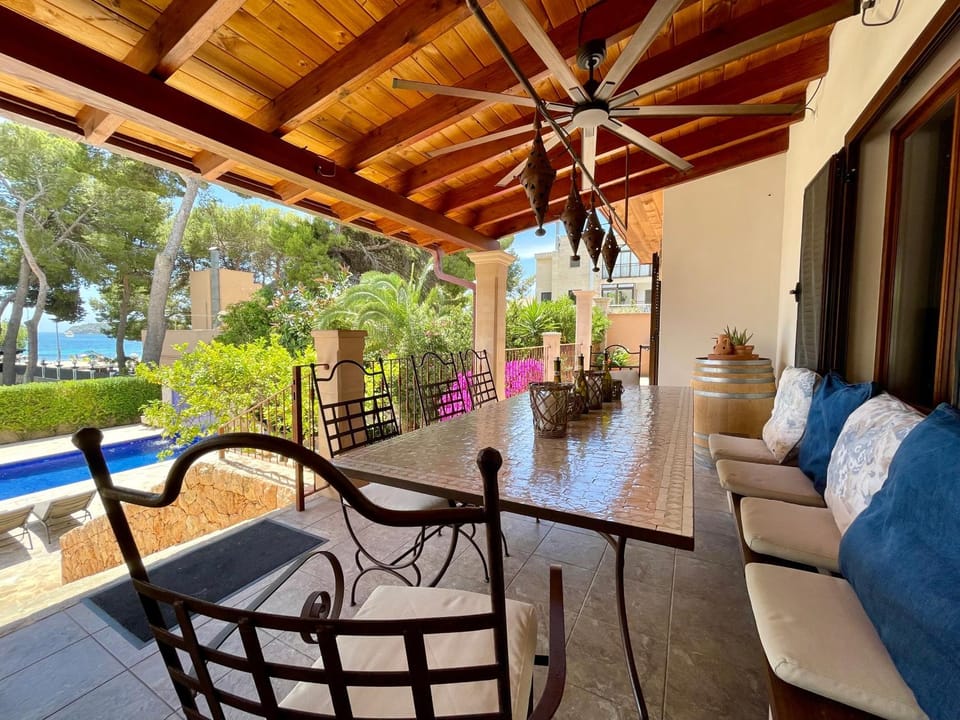 View (from property/room), Balcony/Terrace, Seating area, Dining area, Garden view, fireplace