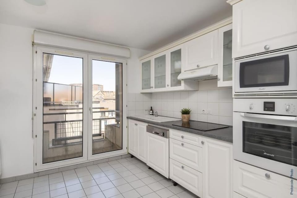 Kitchen or kitchenette, dishwasher, minibar, pet friendly