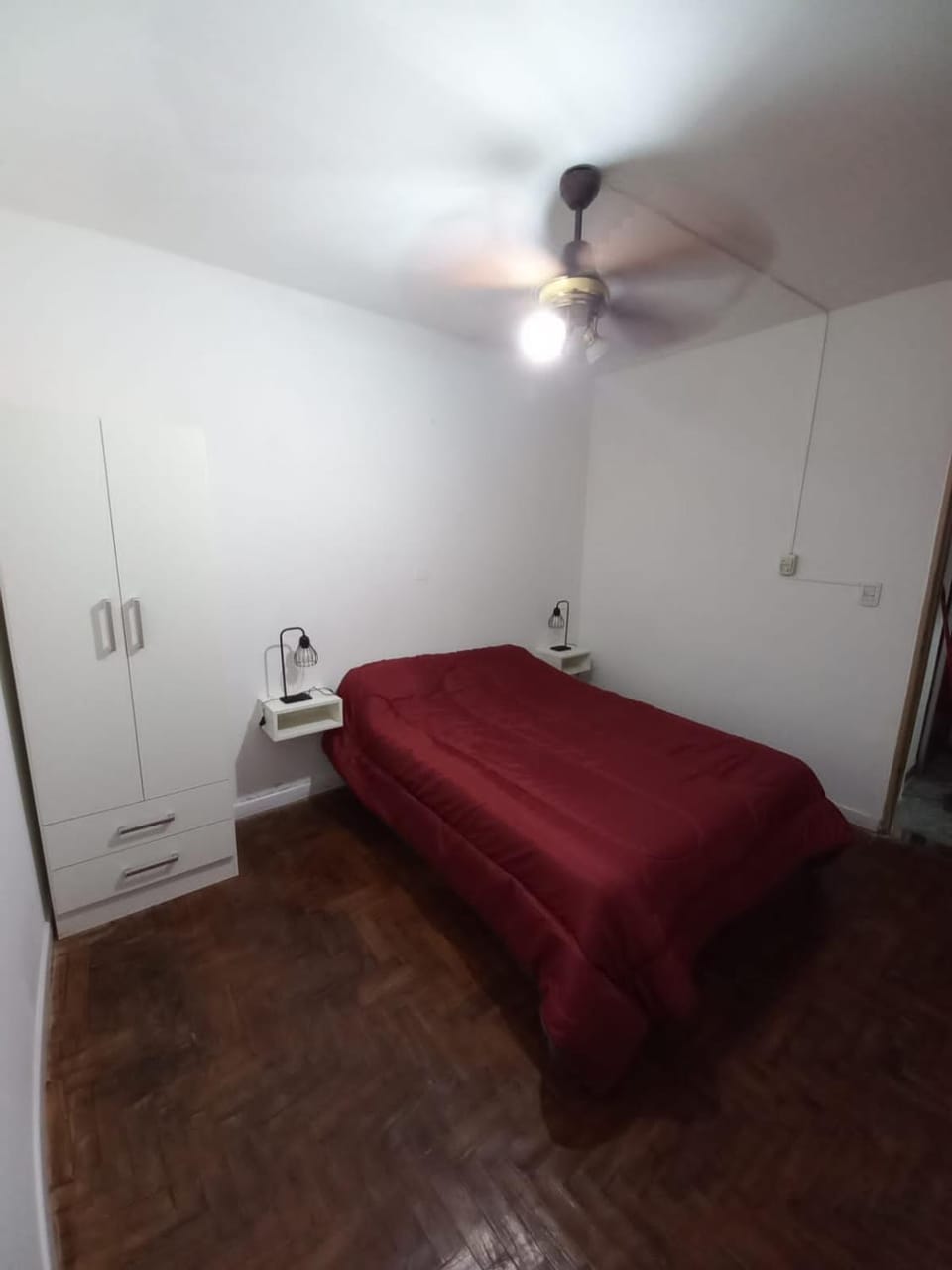 Bed, Bedroom, fireplace