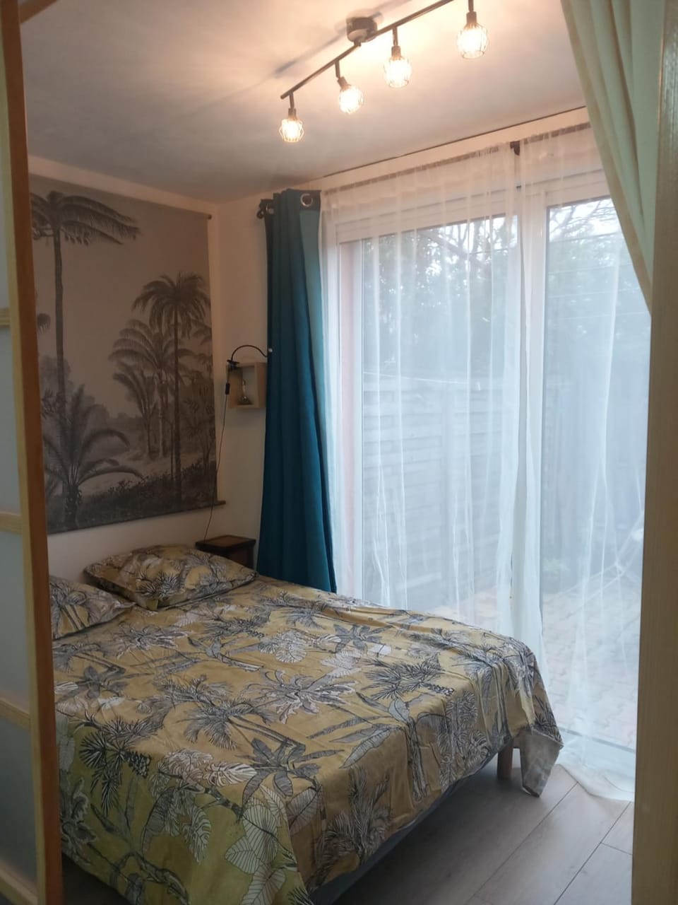 Rez de jardin Le Mooréa est à 5 min de l'hyper centre et plages Apartment in Sausset-les-Pins
