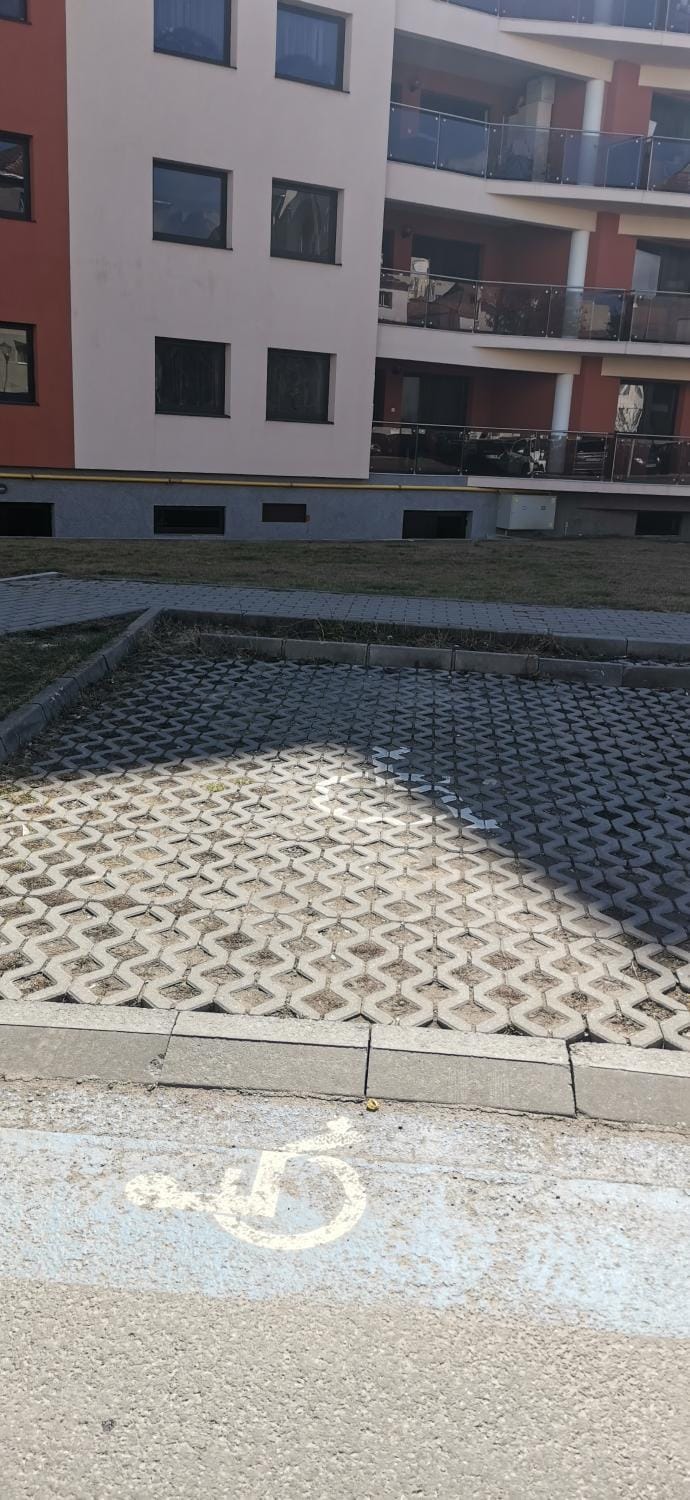 Facility for disabled guests, Parking, acessibility