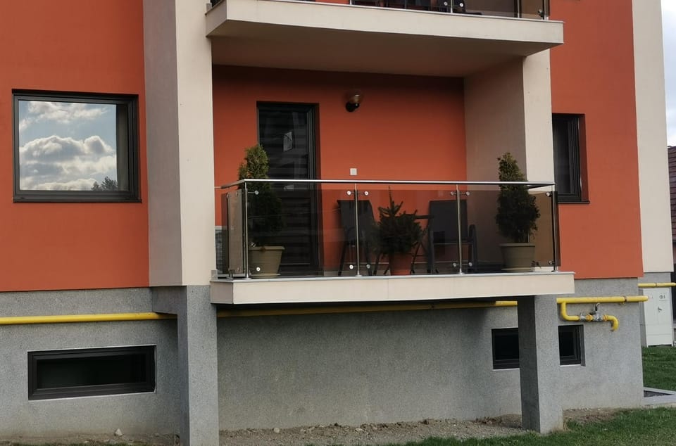 Property building, Balcony/Terrace