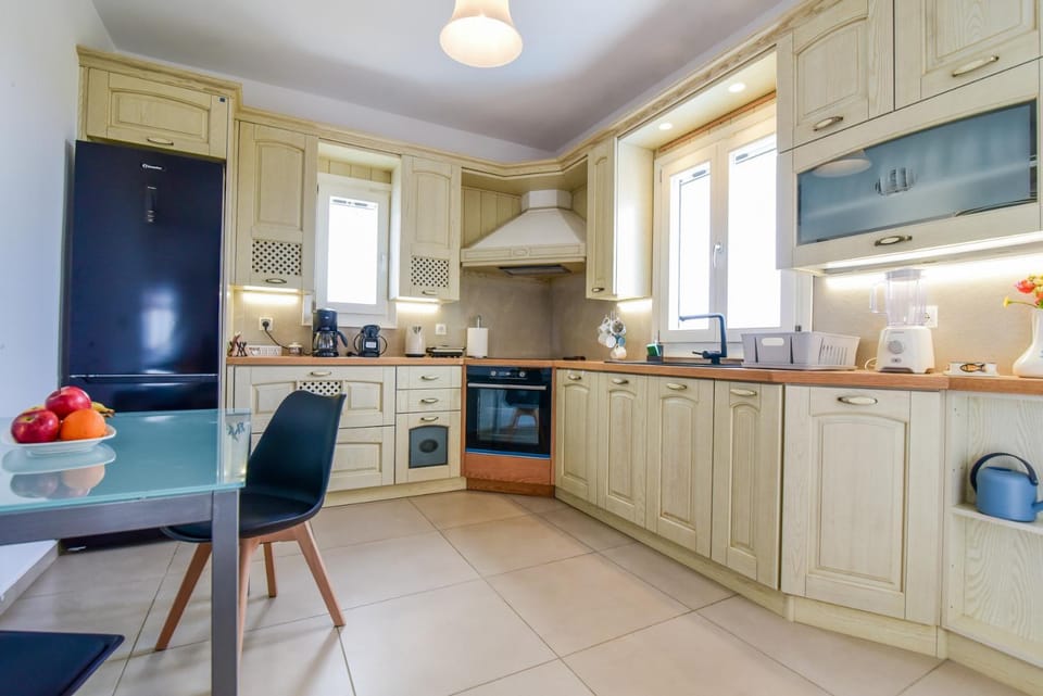 Kitchen or kitchenette, pet friendly