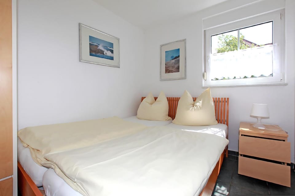 Haus Sanddorn Hooghass FW4 Apartment in Wustrow