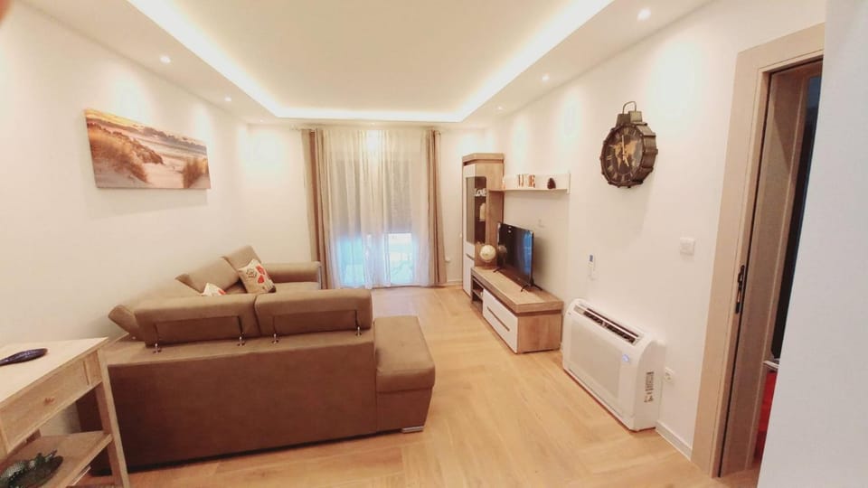 House 23 C Apartment in Kotor Municipality
