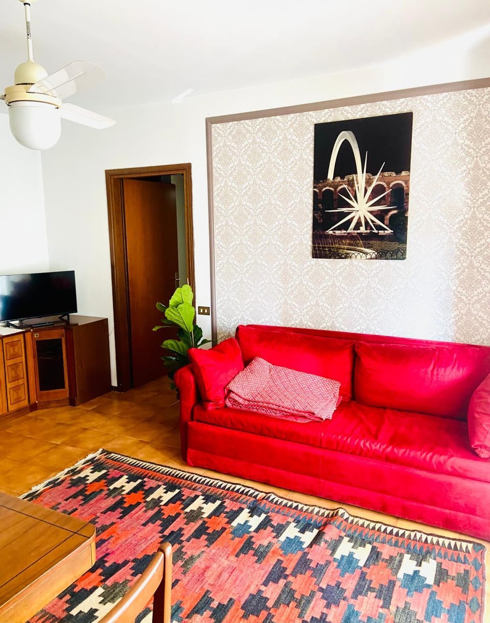 TV and multimedia, Seating area, Evening entertainment