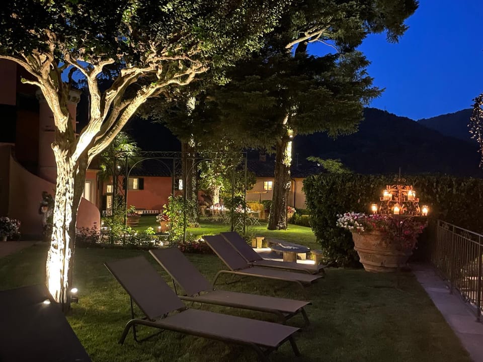 Night, Garden, Garden view, Mountain view