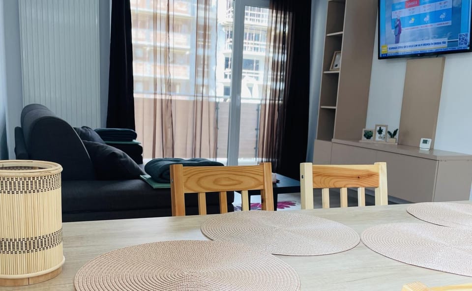 Living room, Dining area