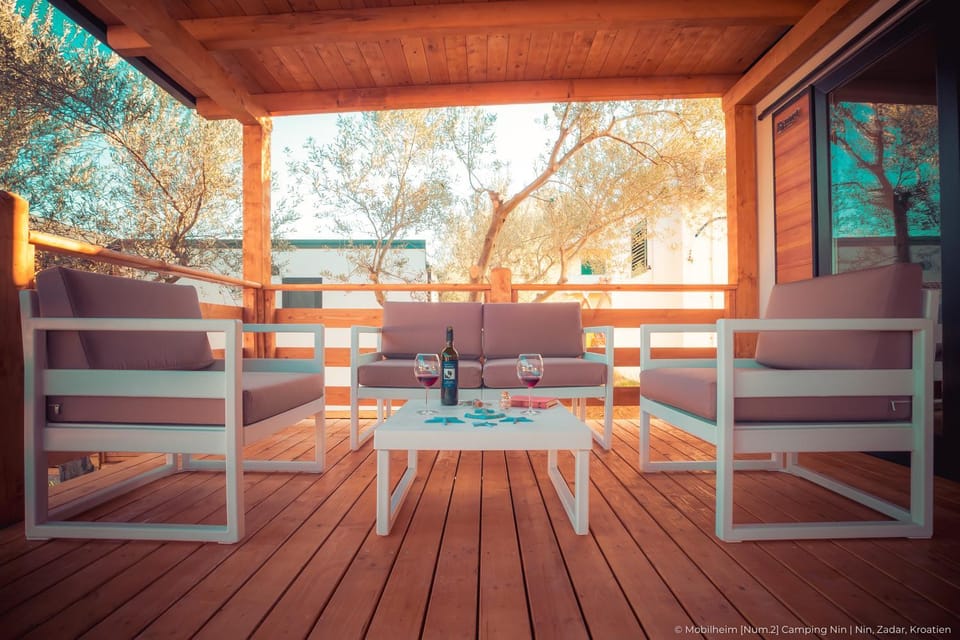 Day, Balcony/Terrace, Seating area