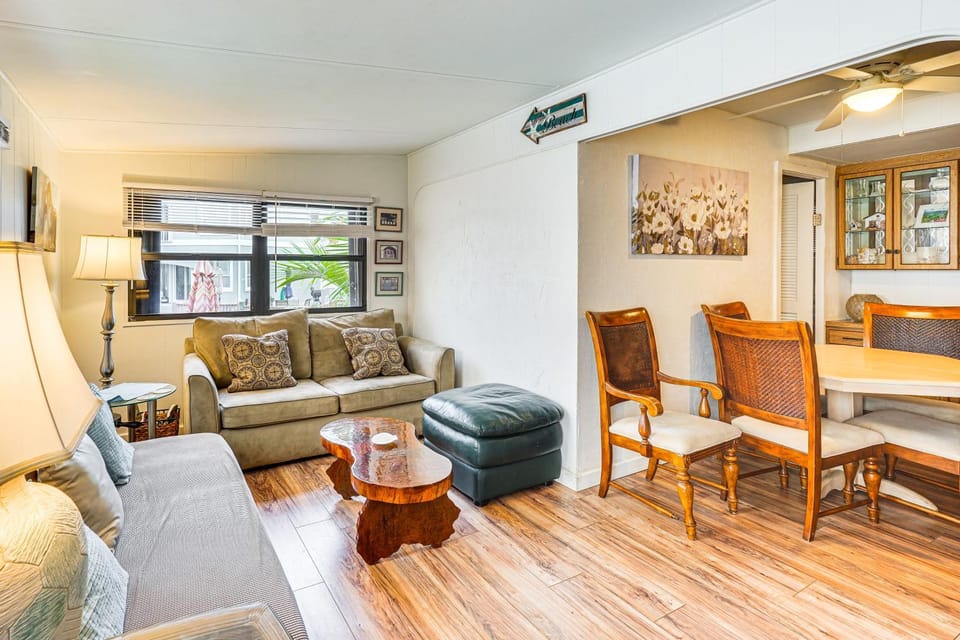 Nettles Island Vacation Rental w/ Resort Amenities House in Hutchinson Island