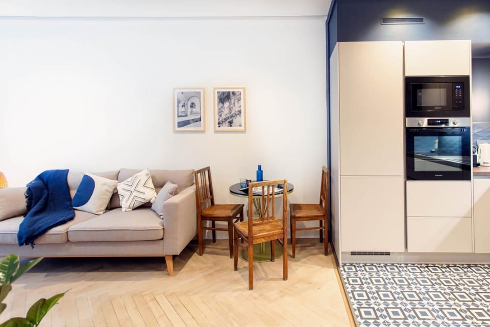 L48 Staywizus - 1 BDR AC Centre 10 mins Sea Apartment in Nice