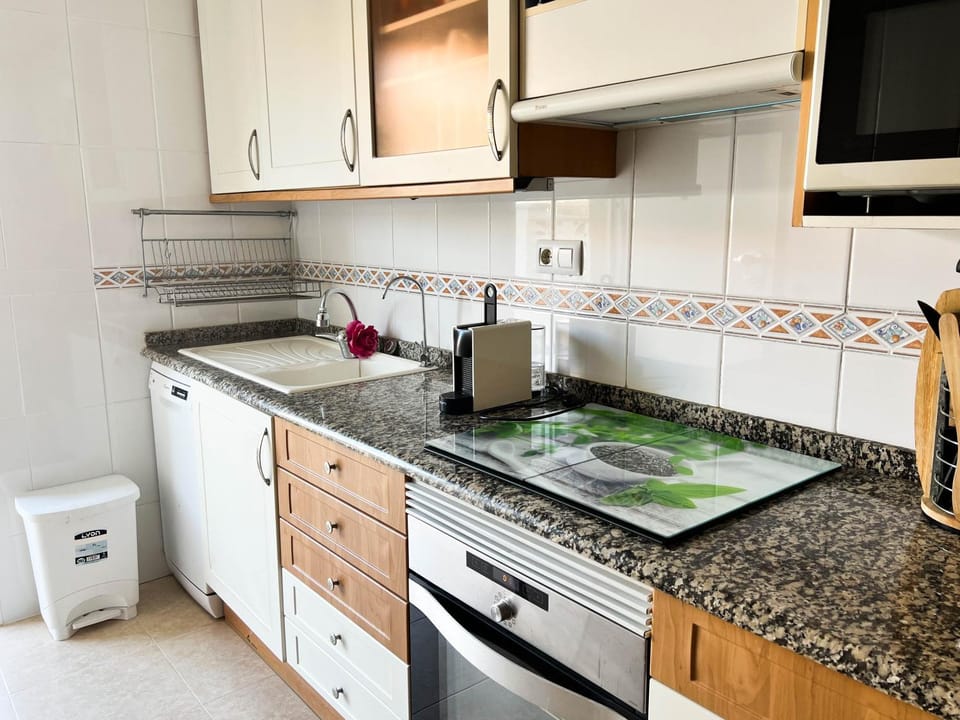 Kitchen or kitchenette, dishwasher, minibar, pet friendly, stove