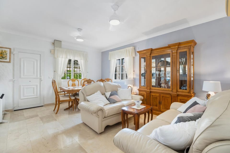 Property building, Living room