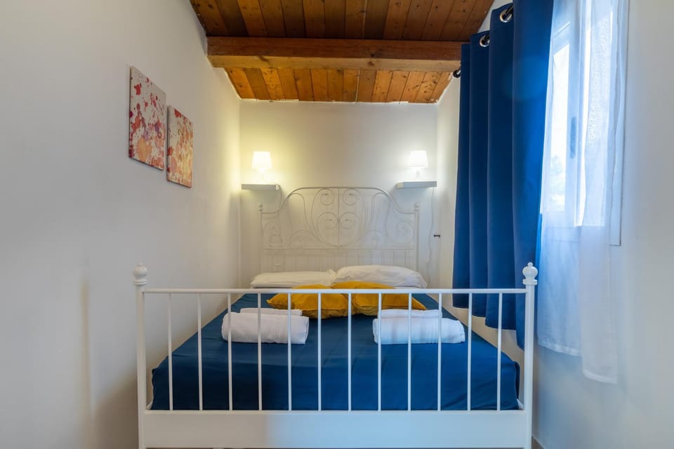 Property building, Living room, Bedroom