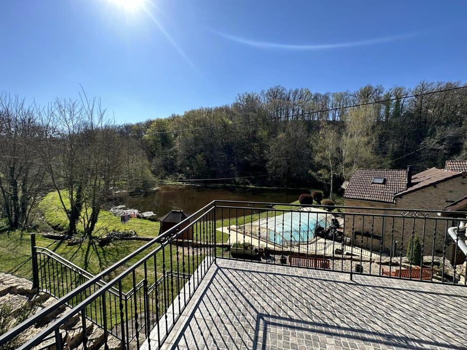 Garden, Balcony/Terrace, Mountain view