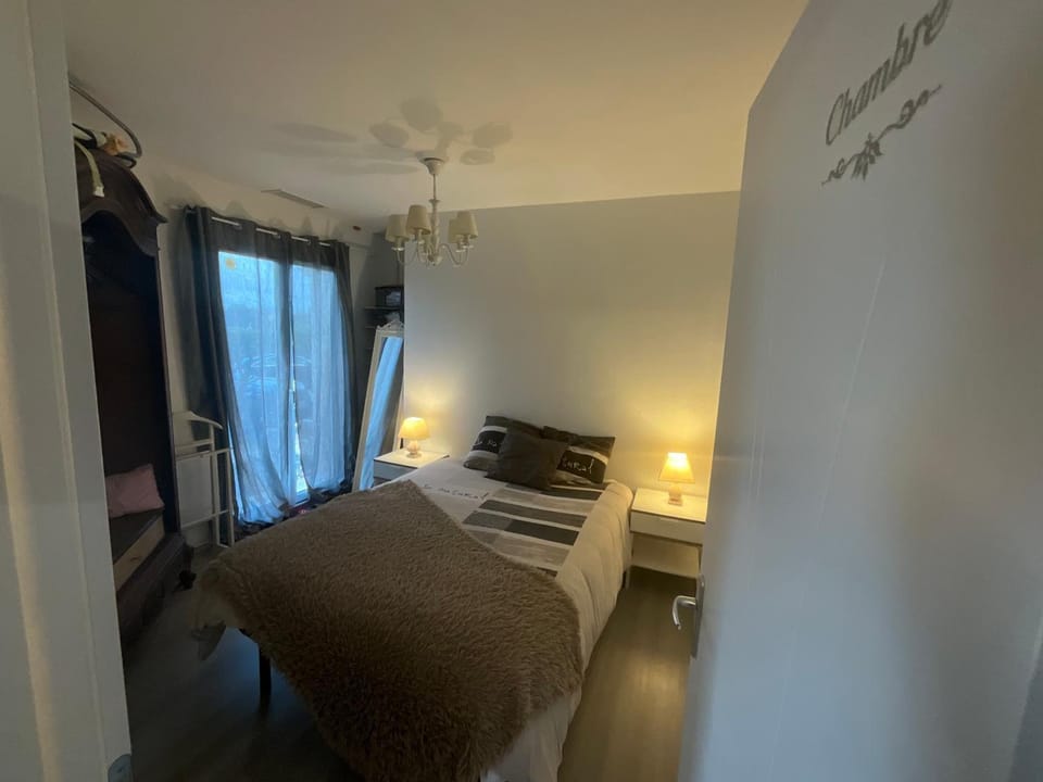 Ravissant T2, Cl 3 étoiles, 3 pers et 1 enf , 3 lits, parking et patio Apartment in Nouvelle-Aquitaine