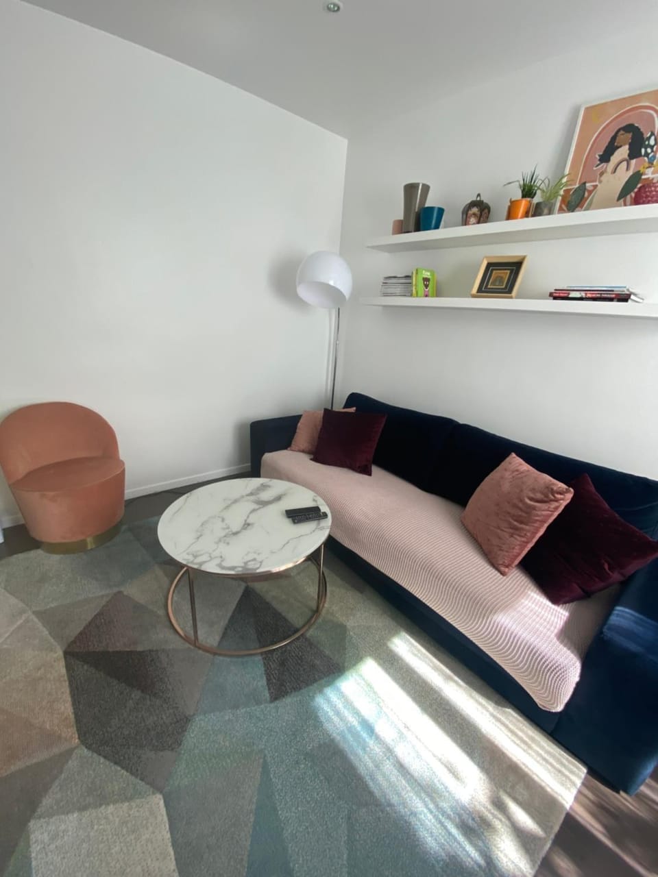 Living room, Seating area