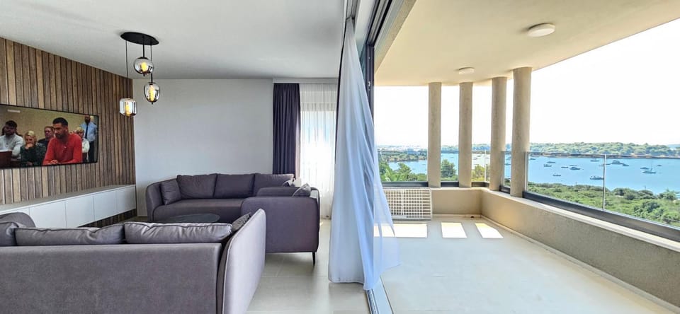 Balcony/Terrace, Living room, Seating area, Sea view