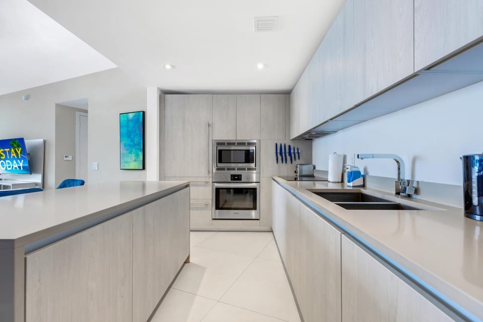 Kitchen or kitchenette, dishwasher, minibar, pet friendly, stove, toaster