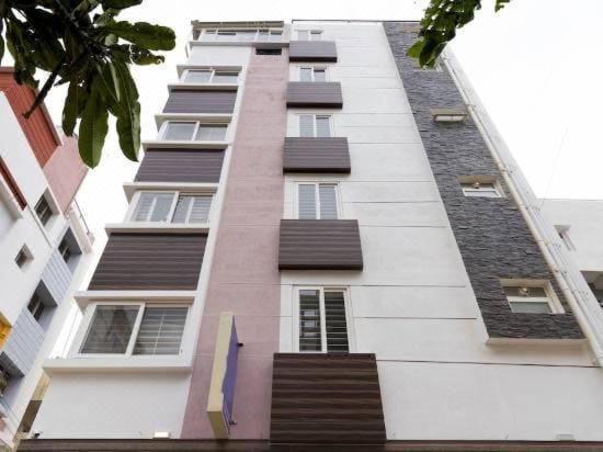Crystal Suites Bed and Breakfast in Bengaluru