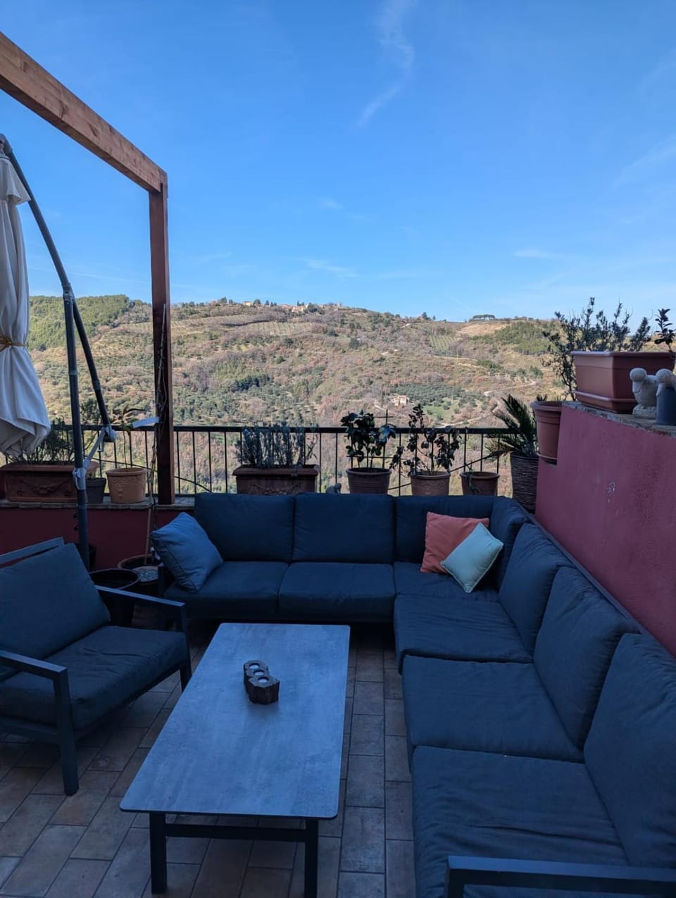 Patio, Day, Natural landscape, View (from property/room), Balcony/Terrace, Seating area, Mountain view