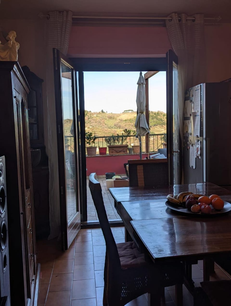 Natural landscape, View (from property/room), Balcony/Terrace, Food and drinks, Dining area, Food, Mountain view