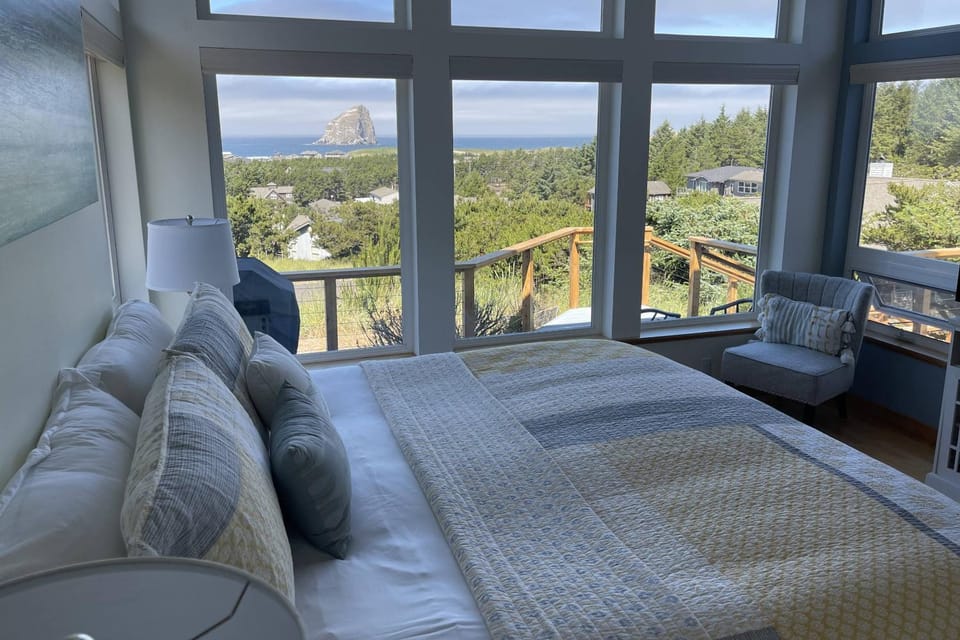 High Tide Retreat House in Pacific City
