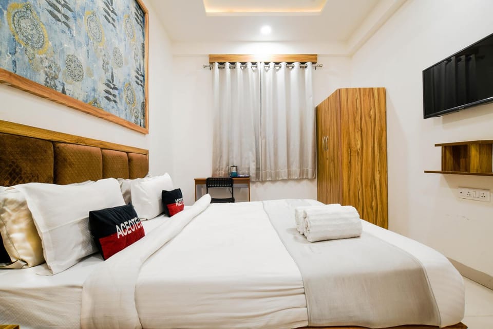 TV and multimedia, Photo of the whole room, Evening entertainment, Bedroom