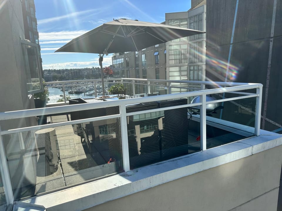 Penthouses of Beach Ave Apartment in Vancouver