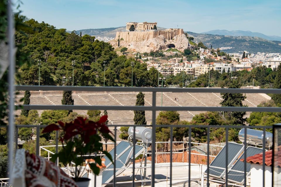 The Athenian Oasis Apartment in Athens