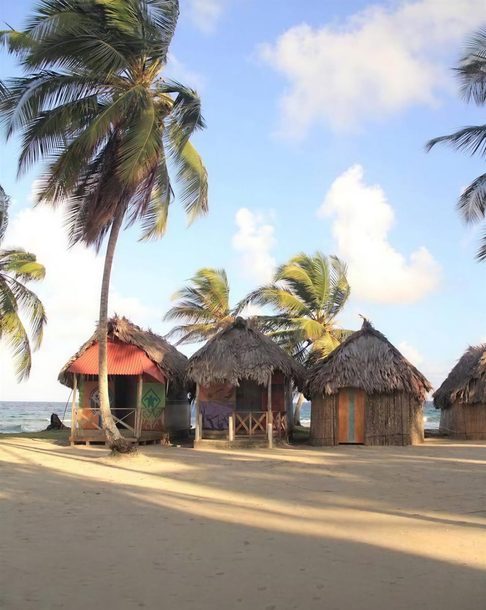 Islas de Guna Yala Cabaña tradicional Guna Tubasenika House in Panama