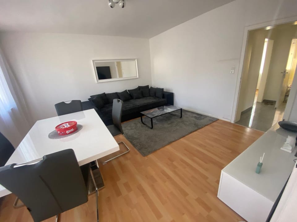 Apartment in Uerdingen,Monteure,Netflix, Prime Apartment in Krefeld