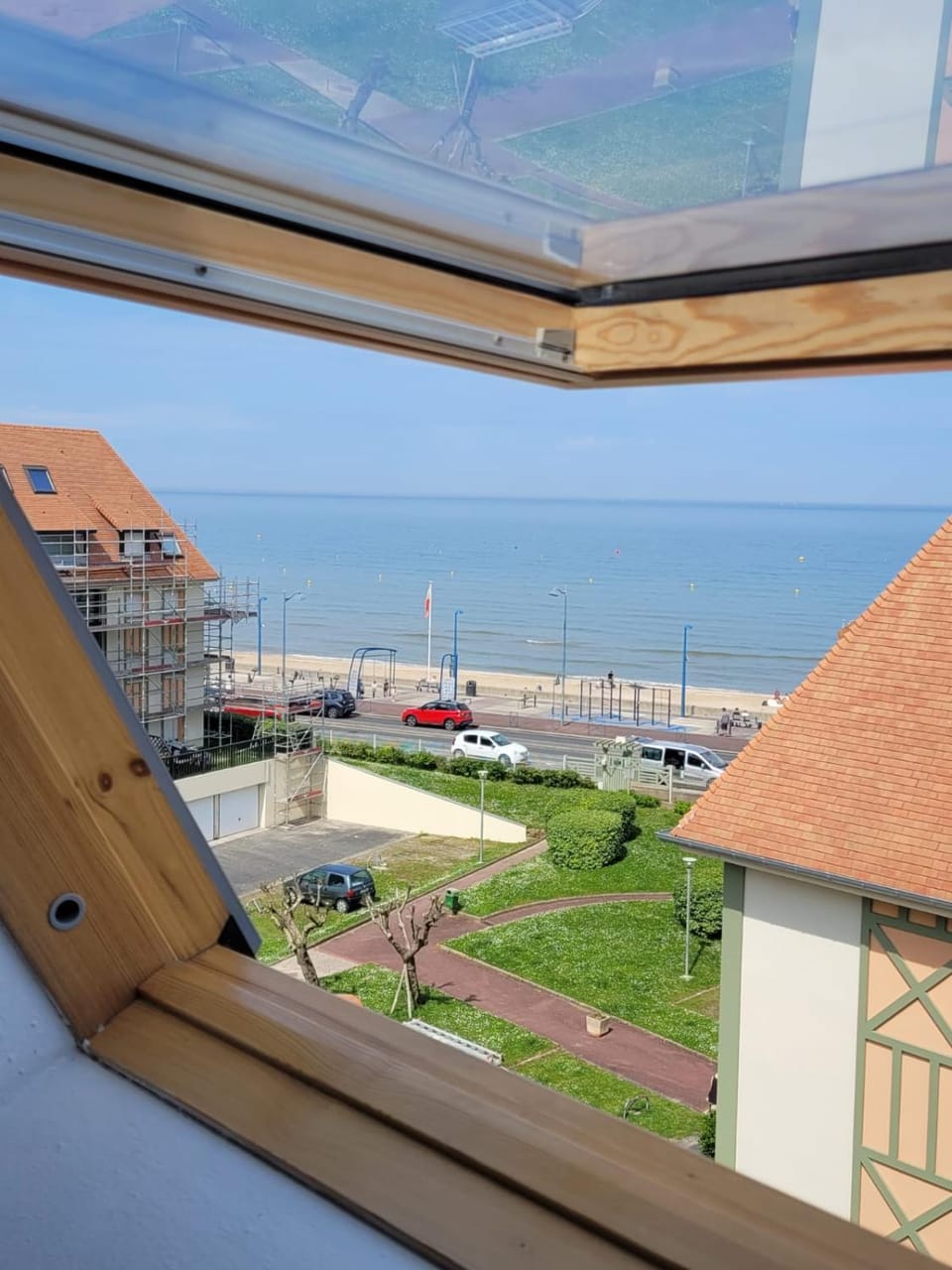 "Mon Évidence!" Magnifique appartement vue mer et accès direct à la plage Apartment in Normandy