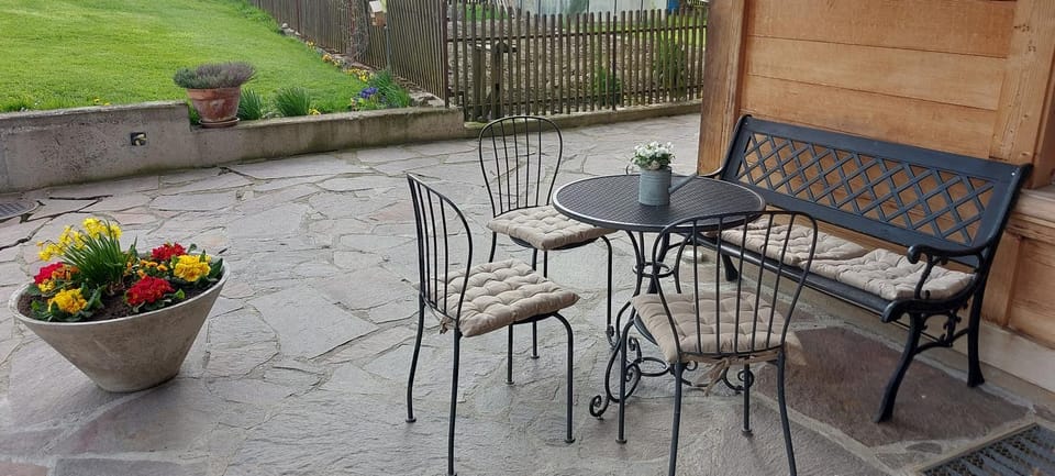 Balcony/Terrace, Garden view