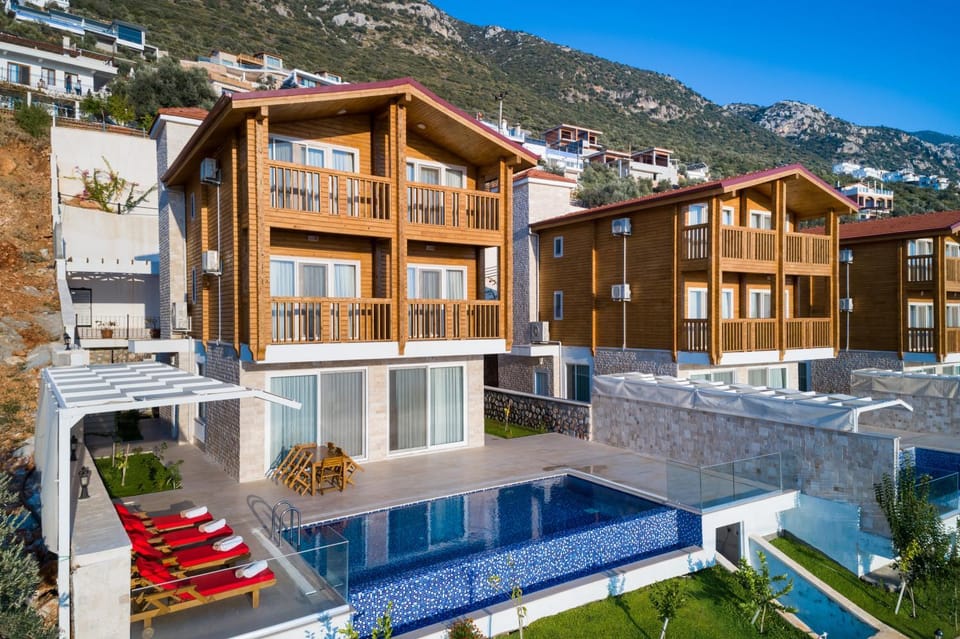 Property building, Balcony/Terrace, Swimming pool, Swimming pool