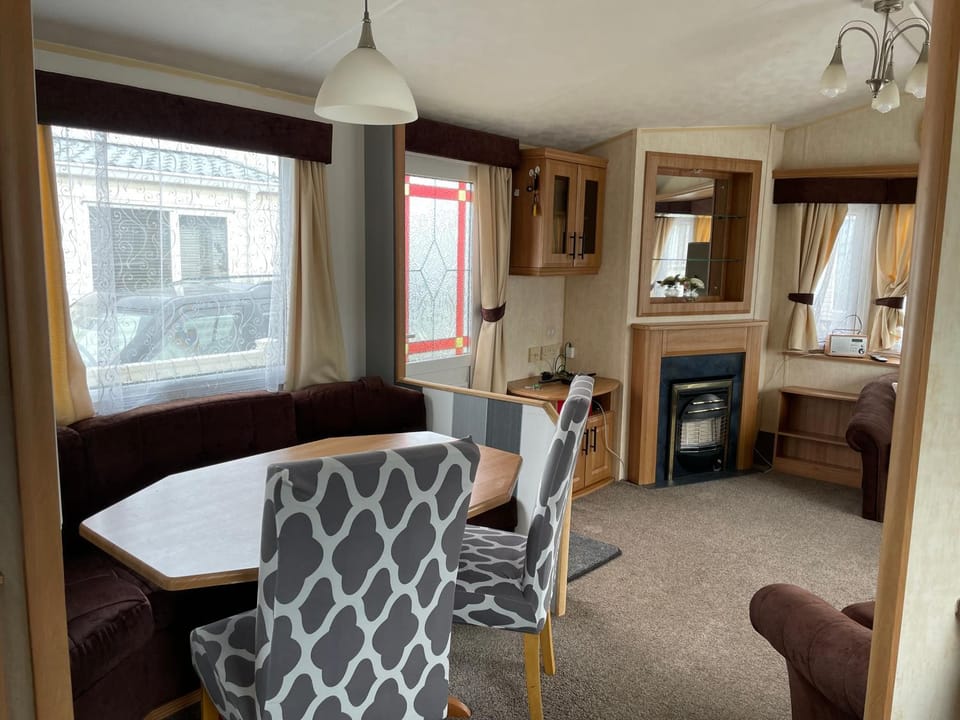 TM5 Golden Palm Resort Apartment in Chapel Saint Leonards