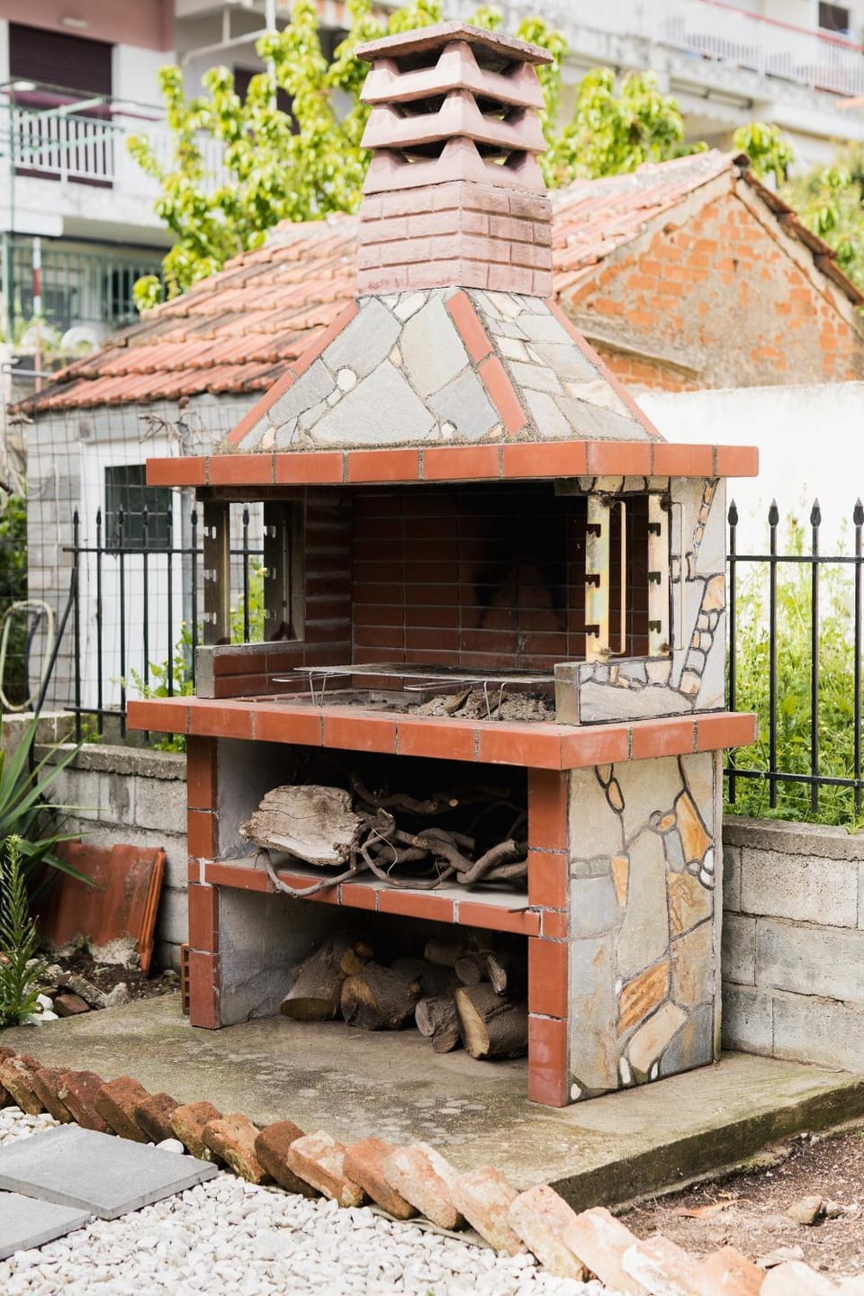 Day, BBQ facilities